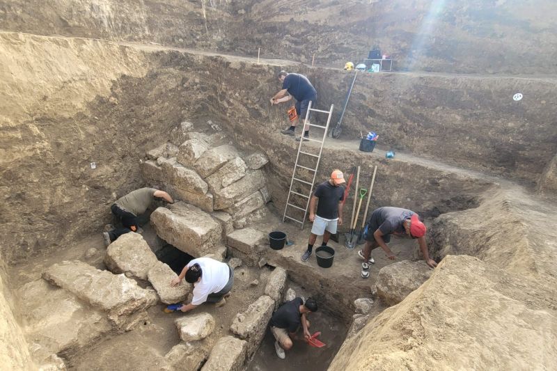 FOTO Descoperire arheologică de excepție în Dobrogea – Ce s-a găsit într-o movilă de acum 2.300 de ani