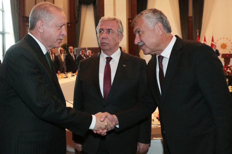 Încă un primar din Turcia arestat în așteptarea unui proces de corupție