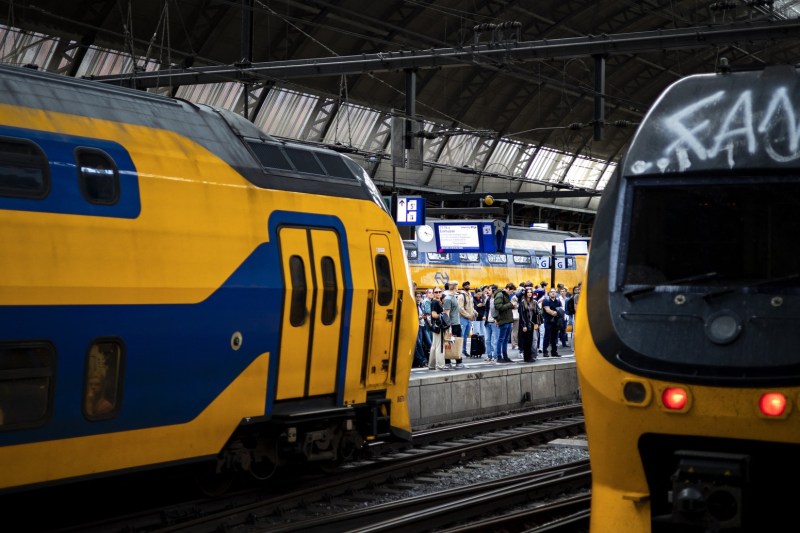 Olanda vrea să transforme trenurile mai vechi în spitale mobile în eventualitatea unui război cu Rusia