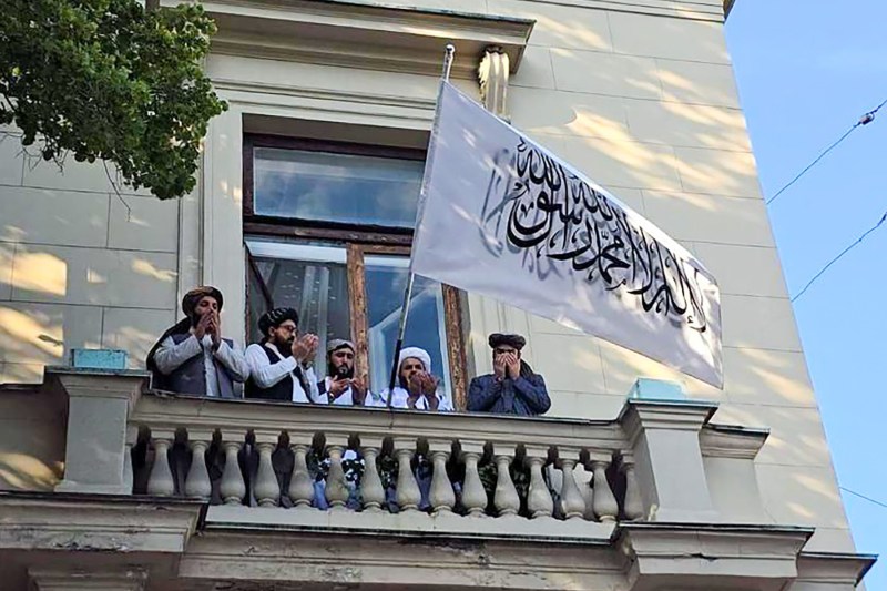 Rusia devine prima țară din lume care recunoaște oficial guvernul instalat de talibani în Afganistan după retragerea haotică a armatei americane