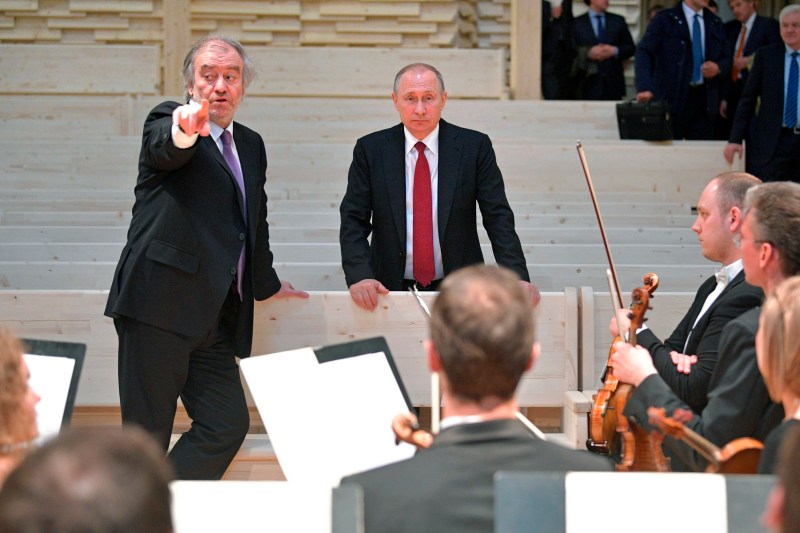 Scandal în Italia. Concertul unui dirijor pro-Putin riscă să se trasforme în „tribună pentru propaganda rusă”