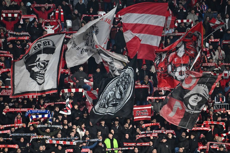 SuperLiga: UTA Arad, revenire spectaculoasă cu Universitatea Craiova. Trupa lui Rădoi a condus cu 3-0, dar a fost egalată în minutul 90+13