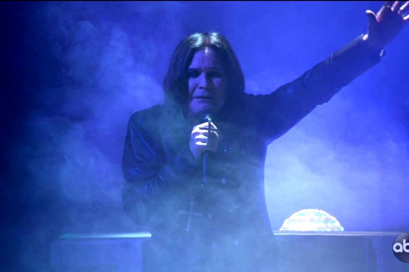 ULTIMA ORĂ Ozzy Osbourne a murit. Legendarul solist Black Sabbath s-a stins din viață la scurt timp după concertul de adio