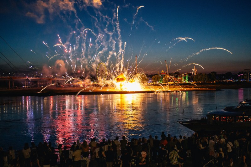 VIDEO „Accident tragic”: 19 răniți în timpul unui spectacol de artificii din Dusselforf