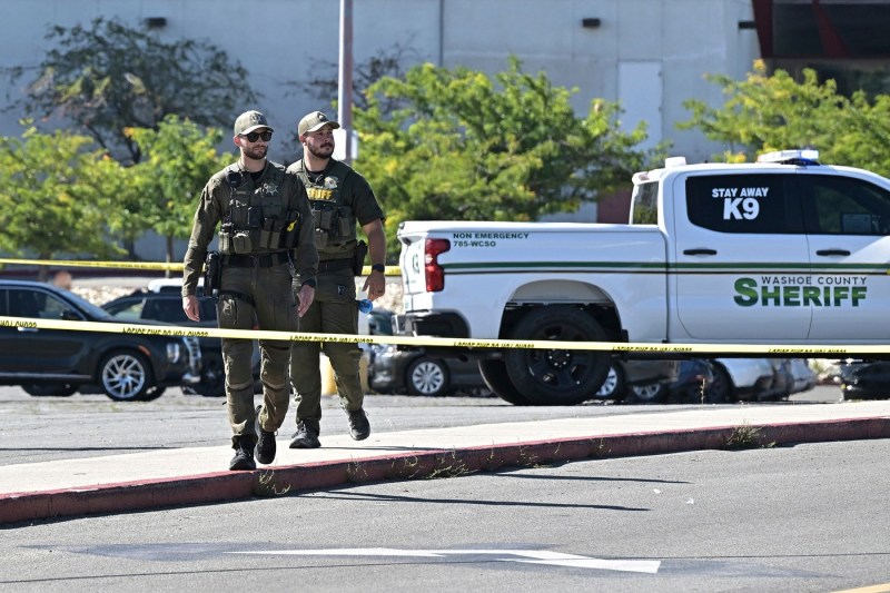 VIDEO Atac armat într-un cazinou din Nevada. Două persoane au fost ucise, alte două sunt în stare critică