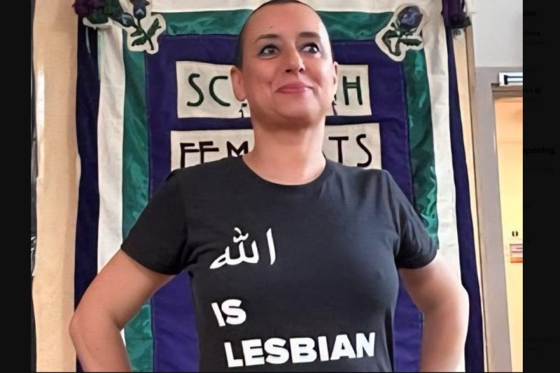 „Allah este lesbiană”. Mesajul care a trimis o militantă feministă din Maroc în arest