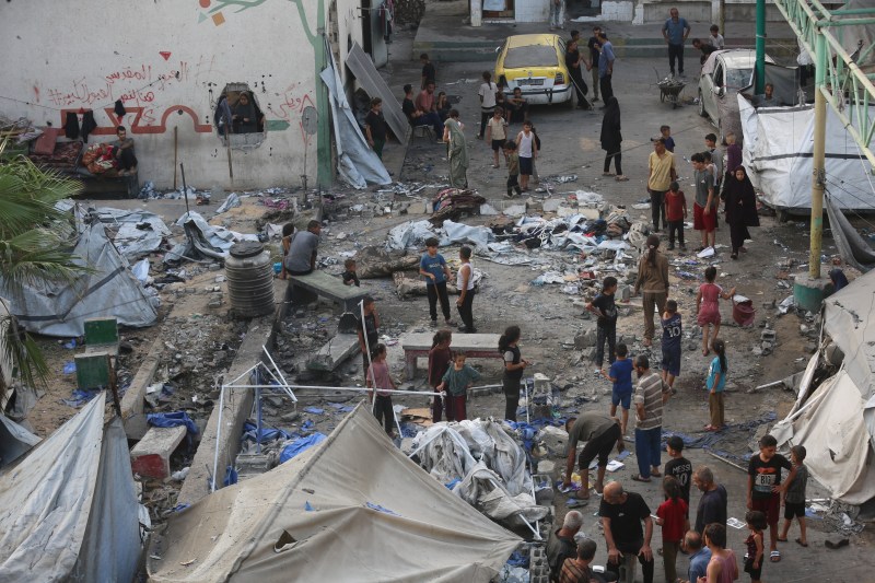 Economiști laureați ai premiului Nobel apropiați de Israel îi cer lui Netanyahu să se oprească să aducă foametea în Gaza / 4 măsuri concrete