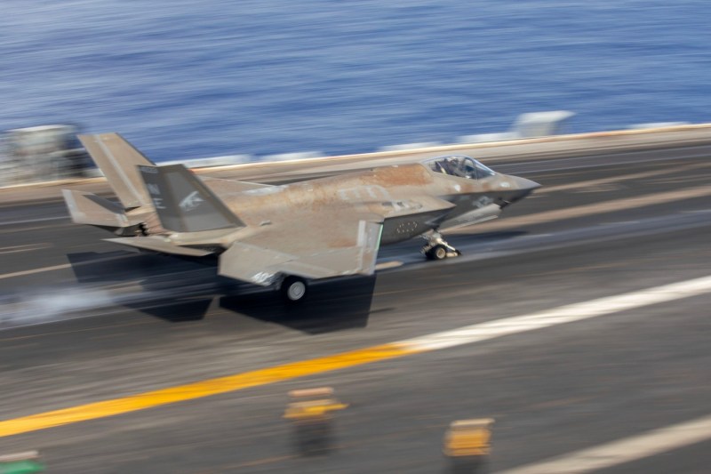 Europa îi cere lui Trump să trimită avioane de luptă F-35 în România, ca parte a garanțiilor de securitate pentru Ucraina