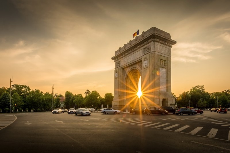 Golden Hour în București. Locurile din oraș cu cele mai frumoase priveliști la apusul de soare