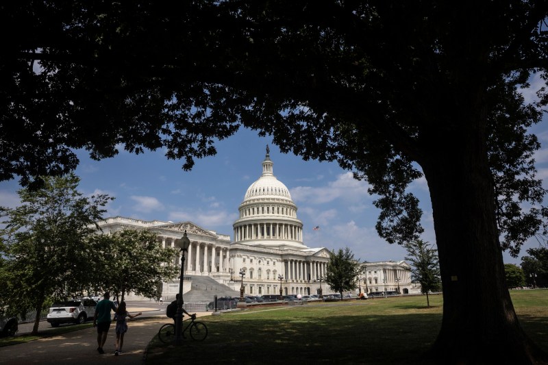 Lovitură pentru presa locală din SUA: Corporaţia pentru Radiodifuziunea Publică se închide după reducerea finanţării