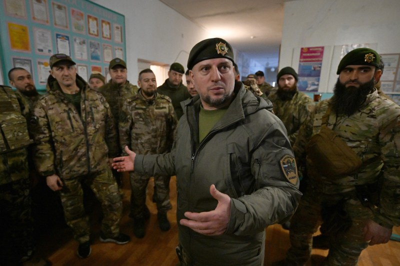 Șeful forțelor speciale Ahmat susține că trupe de elită ale Kievului vor ataca Rusia, înainte de summitul Trump-Putin