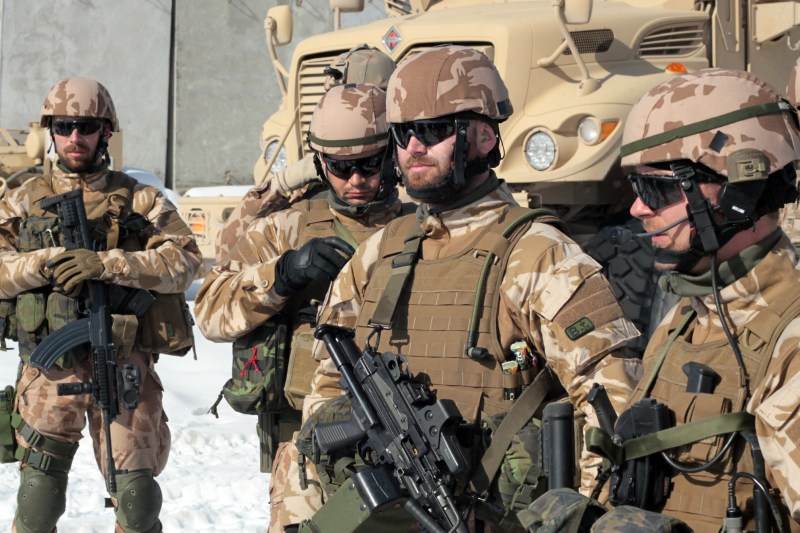 Țara UE care a atras un număr record de cetățeni înscriși în armată, deși serviciul militar nu este obligatoriu