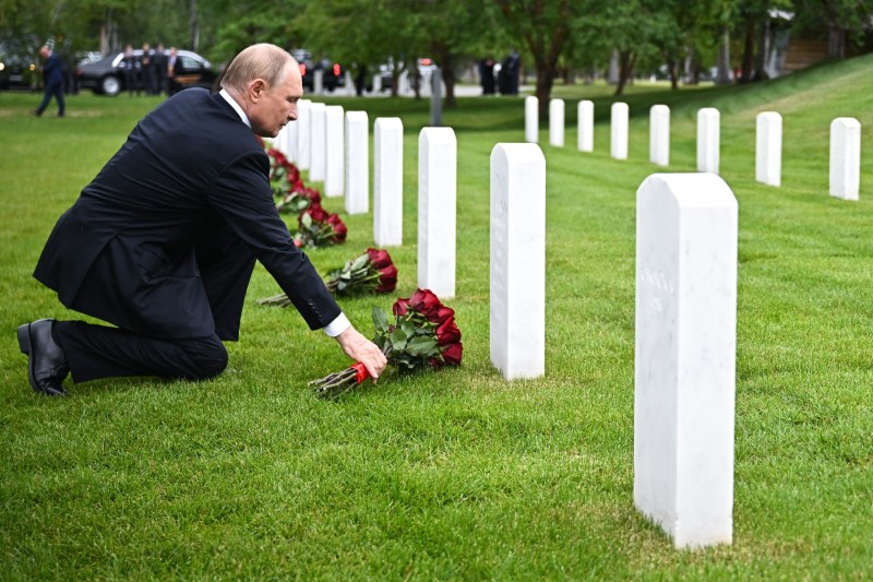 VIDEO Ce a făcut Putin după întâlnirea cu Trump din Alaska, înainte să se urce în avion