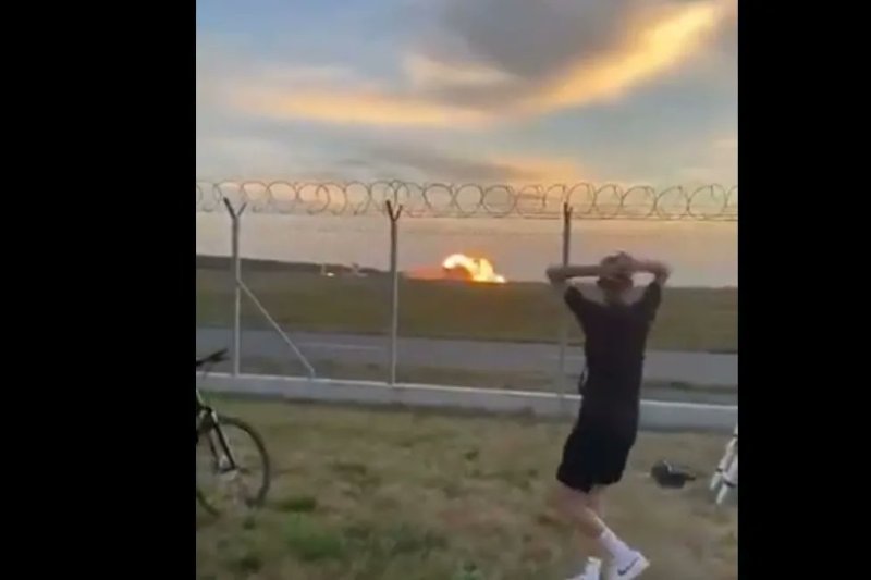 VIDEO Un avion de vânătoare F-16 al Poloniei s-a prăbușit în timpul pregătirilor pentru un spectacol aerian. Pilotul a murit