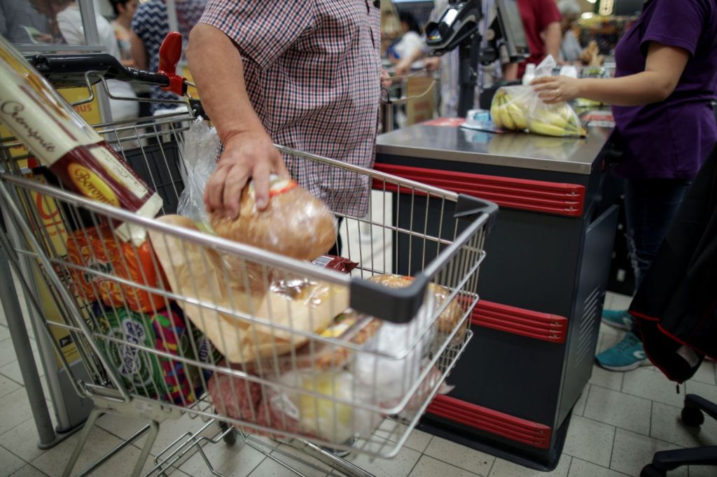 Supermarket din România. Foto: Inquam Photos / Octav Ganea