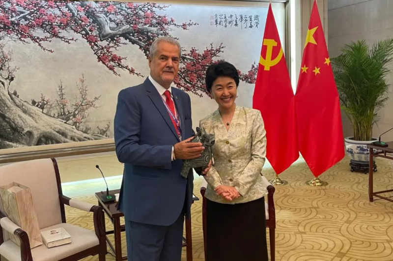 Adrian Năstase participă la parada militară de la Beijing, unde vor fi prezenți Xi Jinping, Vladimir Putin și Kim Jong Un