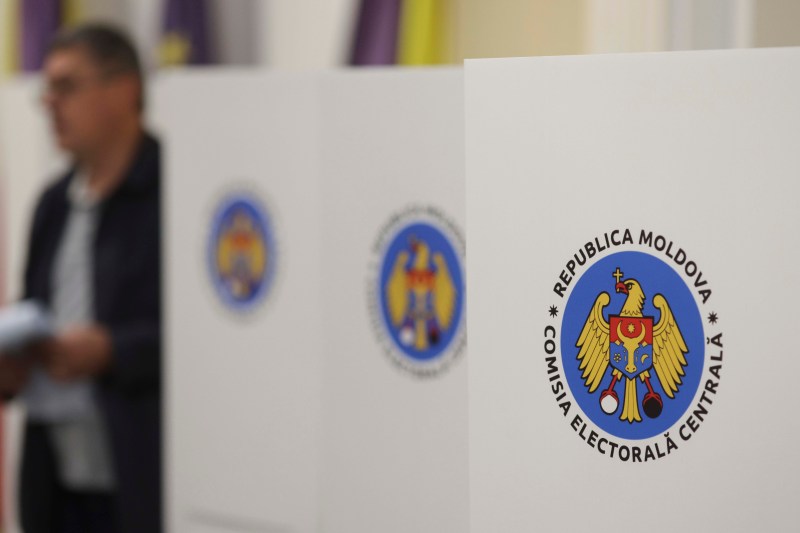 Alegeri Republica Moldova. Prezență mai mică la vot în primele trei ore de la deschiderea urnelor, față de alegerile trecute 