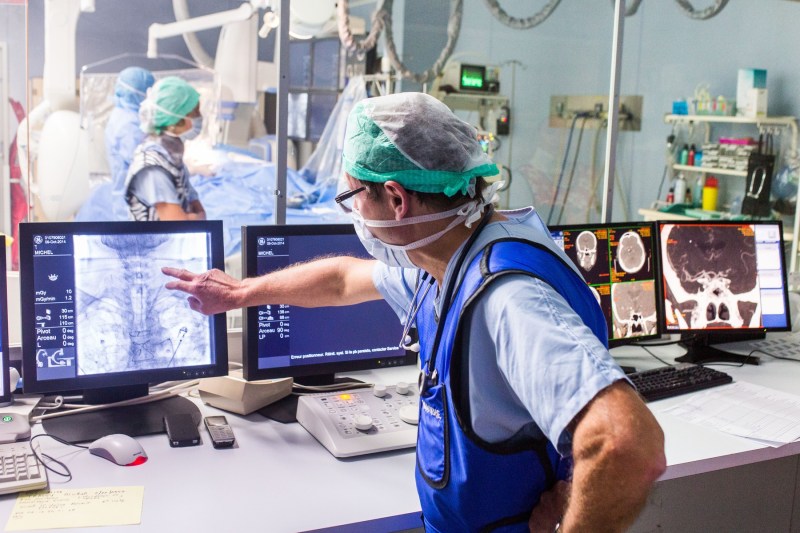 Cele 3 noi spitale unde pacienții cu AVC pot fi tratați fără sechele printr-o procedură medicală minim invazivă