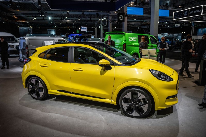 Ford Puma revine pe primul loc în Marea Britanie, după lansarea versiunii electrice. Exporturile Ford Otosan Craiova depășesc 4 miliarde euro în acest an