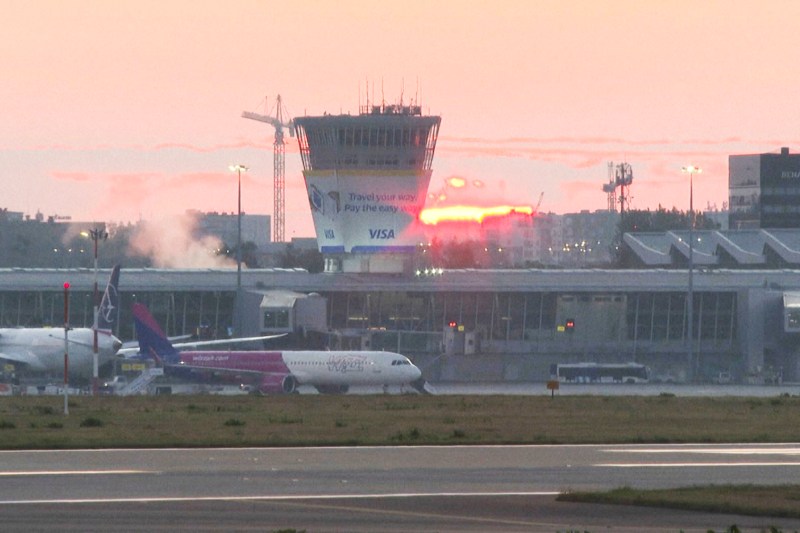 Polonia introduce restricții de trafic aerian după incidentul cu dronele rusești