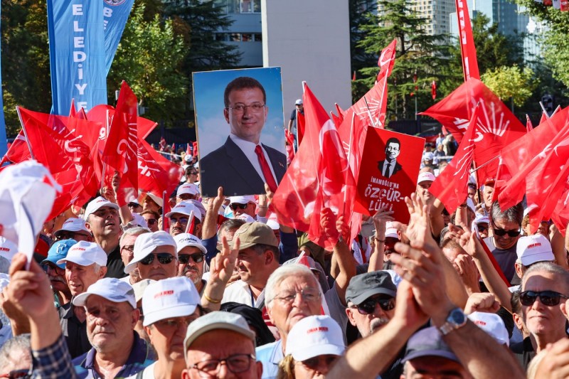 VIDEO Protest de amploare al opoziției din Turcia. Decizia instanței pe care vrea să o preîntâmpine