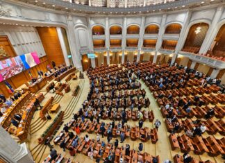 Acord în coaliție pe reducerea numărului de senatori și deputați. Tanczos Barna: „Varianta de 300 de parlamentari este periculoasă”