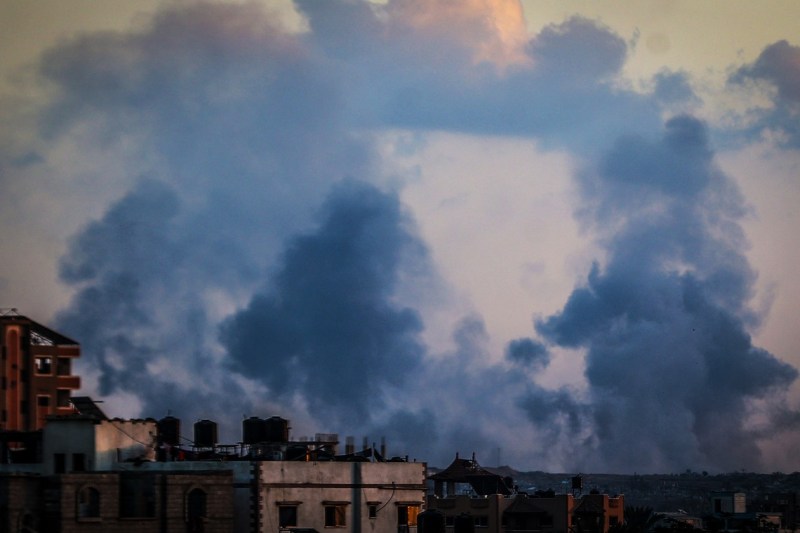 Atacuri israeliene în Gaza, în primul test major pentru noul armistițiu. Oficialii din Gaza au raportat zeci de decese / IDF susține că a fost o ripostă la atacuri asupra trupelor sale