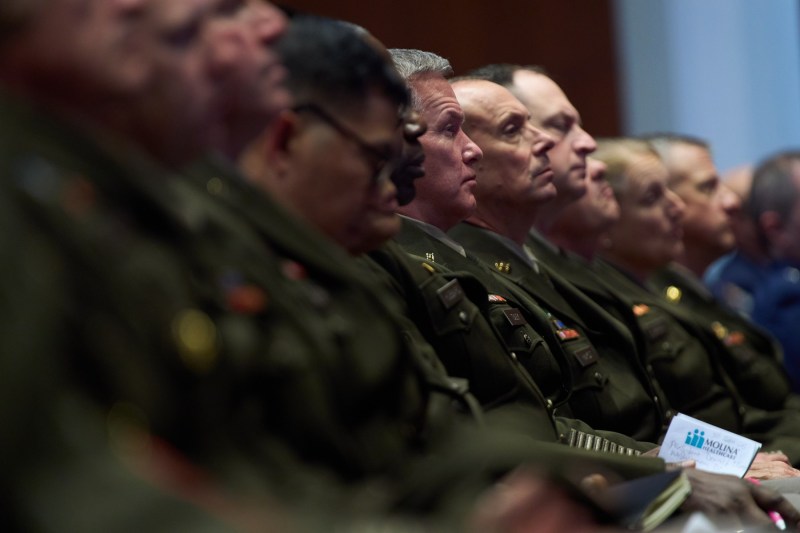 „Este ceea ce fac dictatorii”. Reacții furioase după ce Trump ce a îndemnat armata SUA să folosească orașele drept „terenuri de antrenament” / Generalii au tăcut, cine l-a lăudat