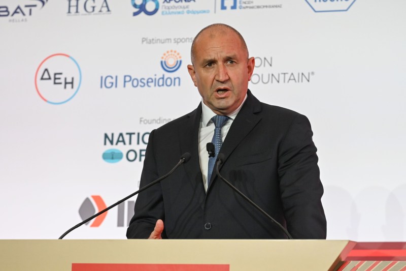 Parlamentul bulgar i-a retras preşedintelui autoritatea de a numi şefii serviciilor de securitate