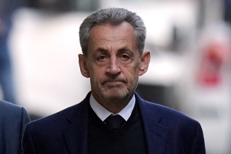 Sarkozy, prima zi în închisoare: „A făcut sport și a început să scrie o carte”. Cum a fost întâmpinat de deținuți