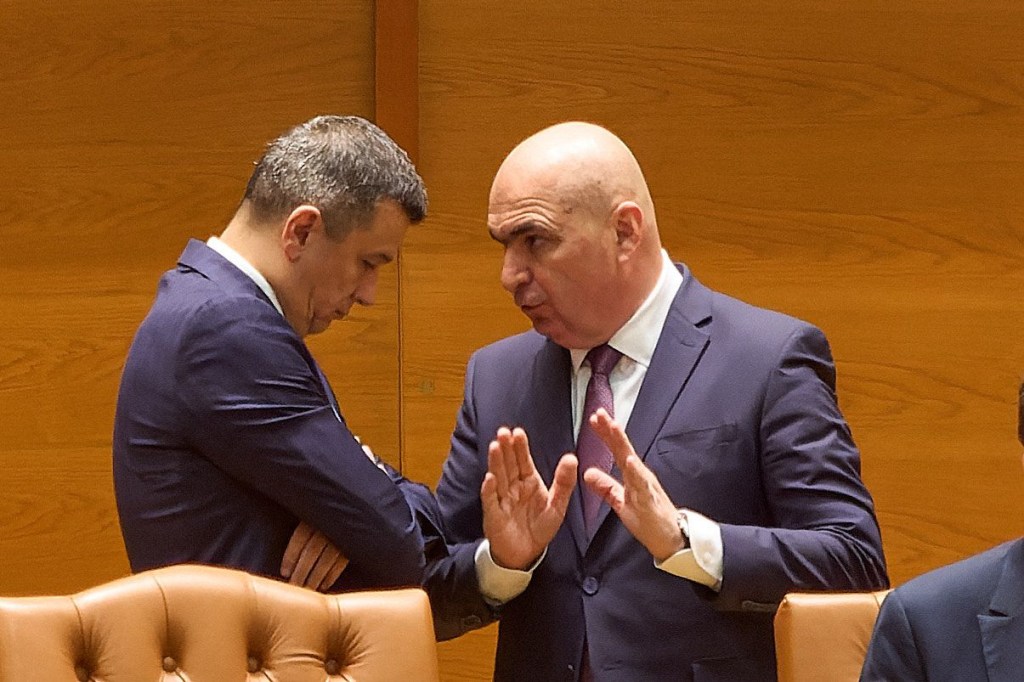 Sorin Grindeanu și Ilie Bolojan. Foto: Lucian Alecu / Shutterstock Editorial / Profimedia