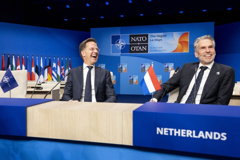 Șeful NATO amintește de un roman celebru după ce un submarin rusesc a „șchiopătat” la suprafață în largul Franței: „Ce diferență”