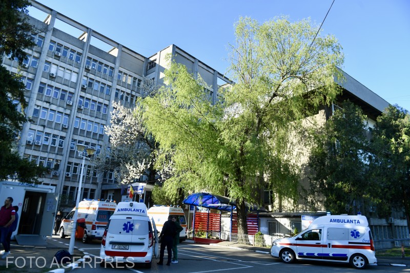 Spitalul Fundeni şi 400 de blocuri din Sectorul 2 sunt fără apă caldă. Când estimează Termoenergetica remedierea avariei