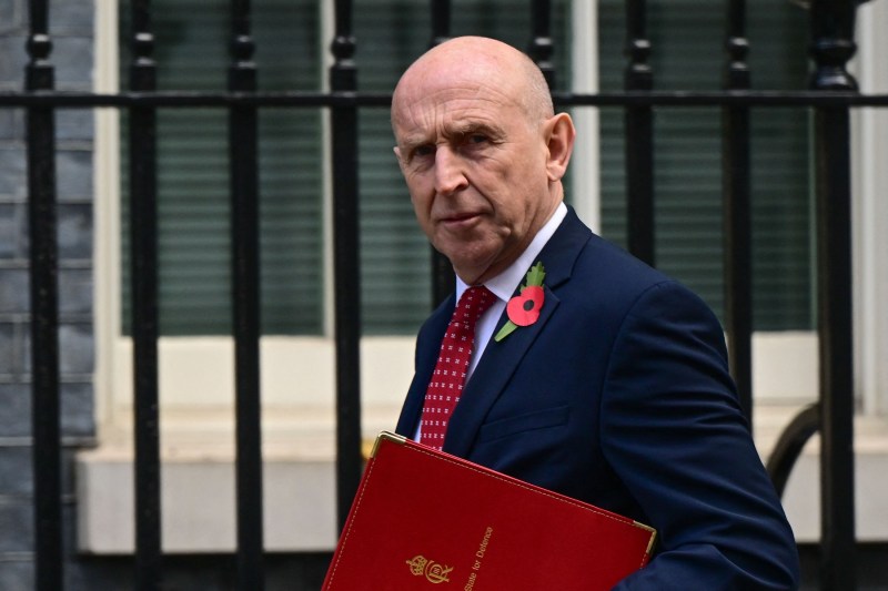 Cine îl poate aduce pe Putin la masa negocierilor? Răspunsul venit de la Londra respinge comparația între două războaie majore, dar indică o excepție