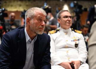 Miliardarul rus Roman Abramovici denunță ancheta penală despre averea sa fabuloasă din Jersey ca fiind „nefondată și ilegală”