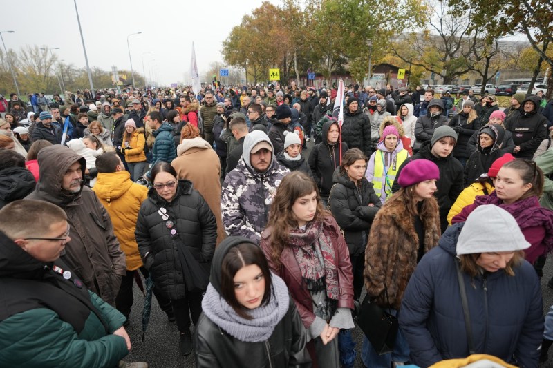 Regimul lui Vucic, contestat din nou în stradă. O nouă manifestație de amploare la Belgrad