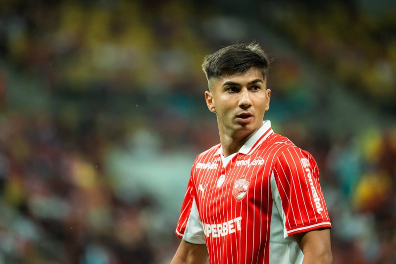 SuperLiga: Andrei Nicolescu a anunțat cât va lipsi Alexandru Musi de pe teren: „Problemele au apărut în cantonamentul naționalei”