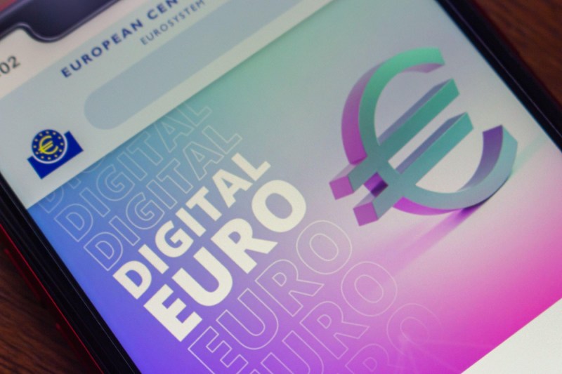 Consiliul UE susţine introducerea euro digital cu funcţionalitate atât online, cât şi offline