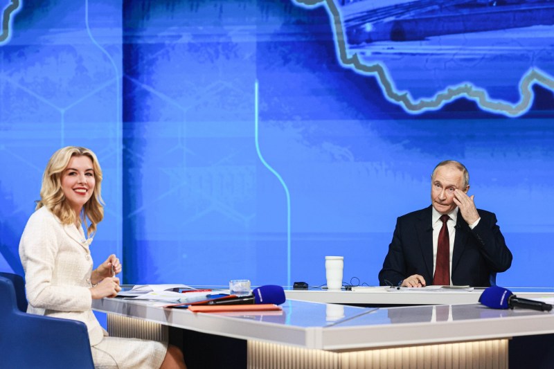 Moment inedit în conferința de presă maraton a lui Putin. Întrebarea personală la care a răspuns cu un singur cuvânt