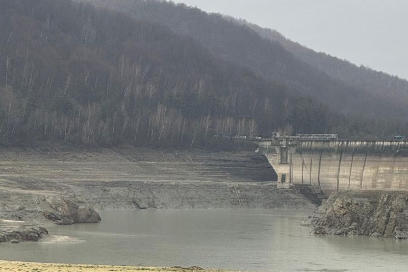 Noi lucrări la barajul de la Paltinu. Condițiile în care se va face furnizarea apei către populație