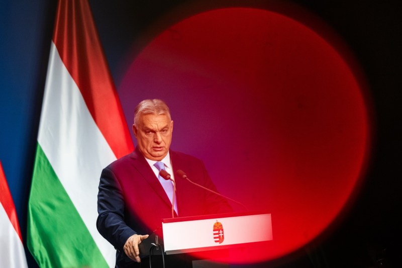 Schimb de replici între miniștrii de externe din Polonia și Ungaria, după o remarcă ironică la adresa lui Viktor Orban: „Și-a câștigat Ordinul lui Lenin”