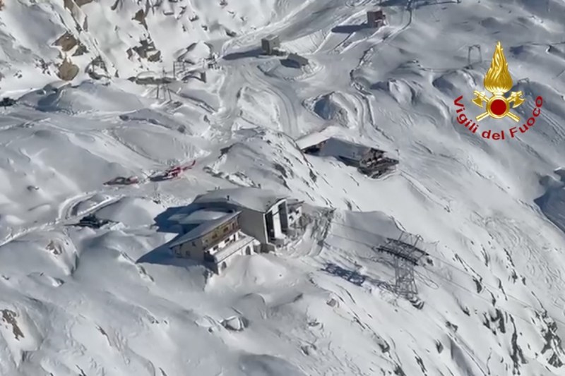 Trei români, printre turiștii afectați de accidentul de telecabină din Italia. Care este starea lor / Anunțul ministrului de Externe