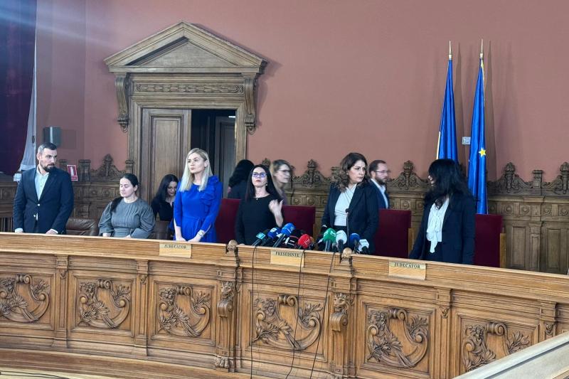 VIDEO Șefa Curții de Apel a spus că judecătoarea care a vorbit la Euronews și-a decontat chiria, deși avea cumpărat un apartament. „Și i-a dat în cap cu dosarul” / Înregistrări din sala de judecată