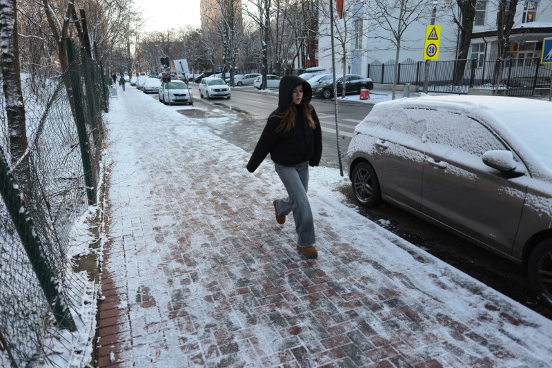 Cea mai rece noapte de la începutul acestei ierni. Până la cât au scăzut temperaturile / Când scăpăm de valul de ger