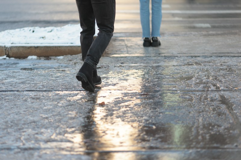 Ger în România: Noaptea cu temperaturi de -16 grade. Unde a fost cea mai friguroasă dimineață / Cum arată prognoza zilei