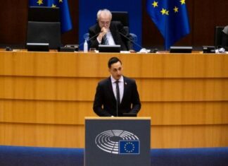 Premierul Bolojan a numit un fost europarlamentar din afara PNL drept consilier onorific