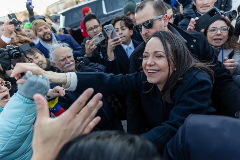 Lidera opoziției din Venezuela anunță că i-a oferit lui Trump medalia Premiului Nobel pentru Pace