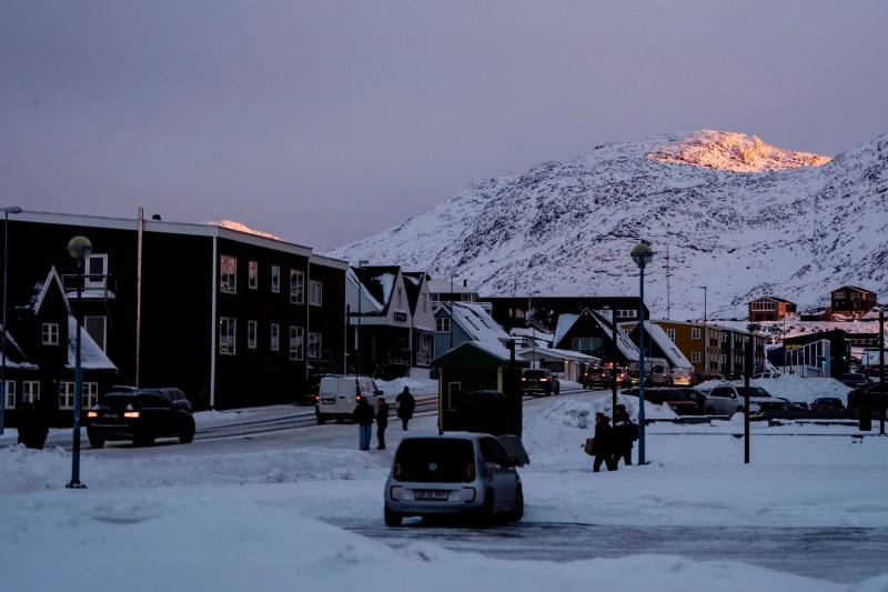 „Minte”. Cum au primit groenlandezii anunțul lui Trump