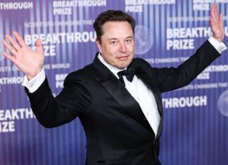Elon Musk anunță că SpaceX a cumpărat o altă companie a sa într-o tranzacție ce spulberă recordul de 25 de ani al Vodafone: Vom crea „un soare conștient care să înțeleagă Universul”