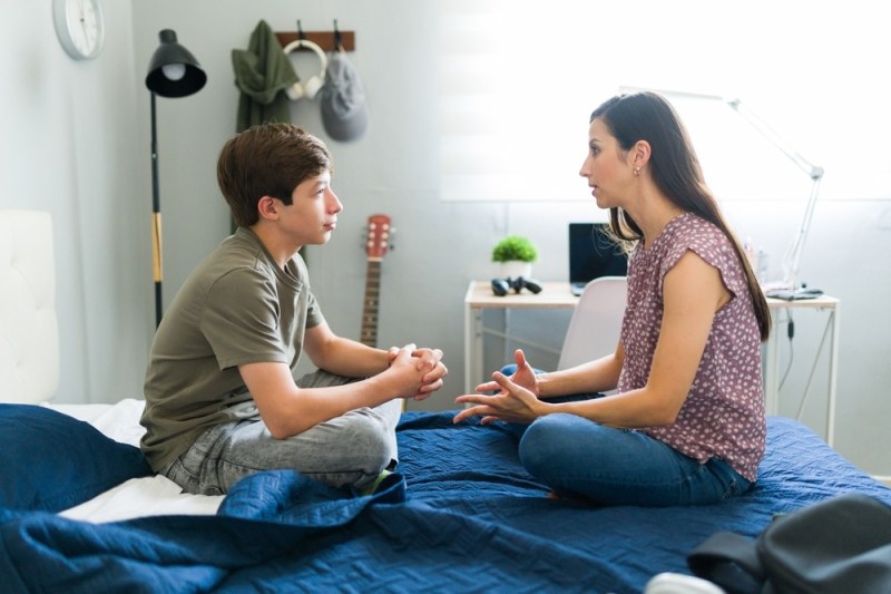 Părinții care cresc copii puternici emoțional creează un mediu în care greșelile sunt permise, iar eșecul nu este înspăimântător. FOTO: Shutterstock